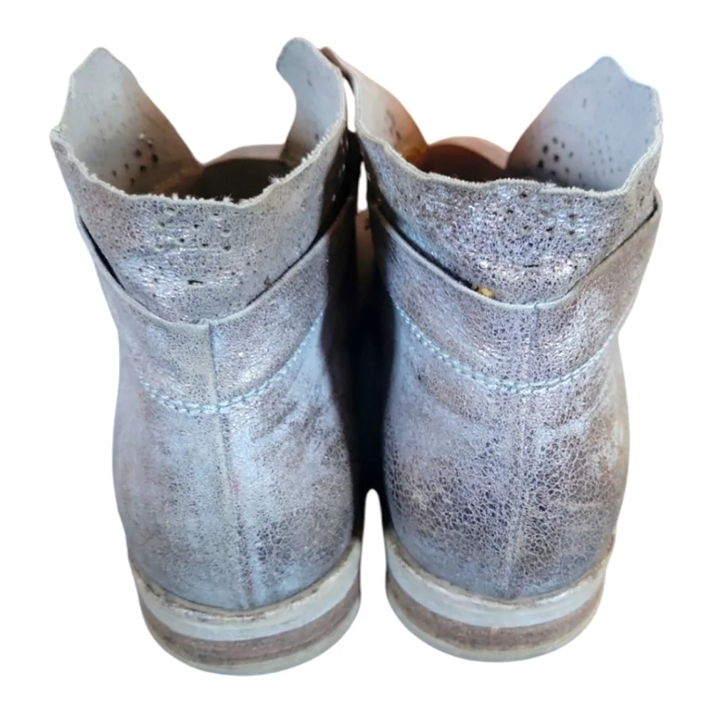 Sundance Stargazer Mettalic Shimmer Leather Bohemian Perforated Bootie  Size 38